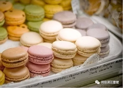 一見傾心，一口難忘，網(wǎng)紅甜品琉璃三彩，一秒甜進你心底！